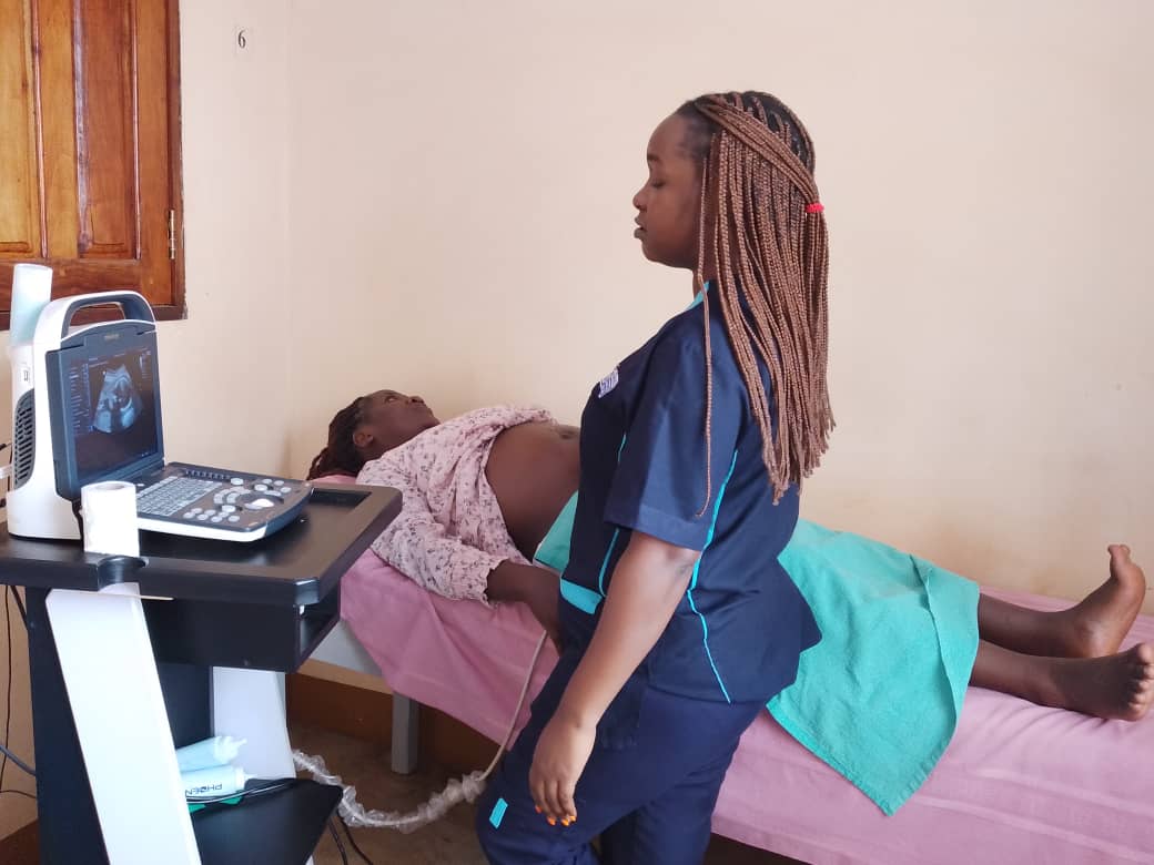 Ultrasound diagnostics at the health centre